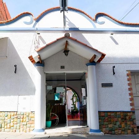טריחה Hostal Zeballos מראה חיצוני תמונה
