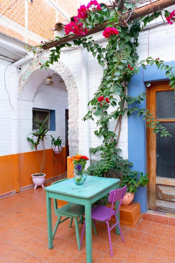 טריחה Hostal Zeballos מראה חיצוני תמונה