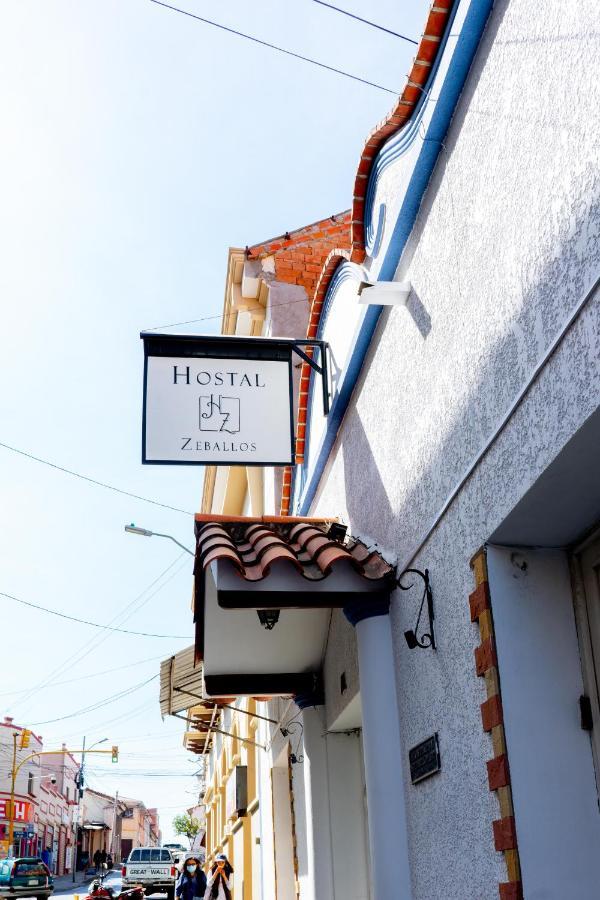 טריחה Hostal Zeballos מראה חיצוני תמונה