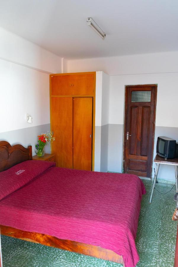 טריחה Hostal Zeballos מראה חיצוני תמונה