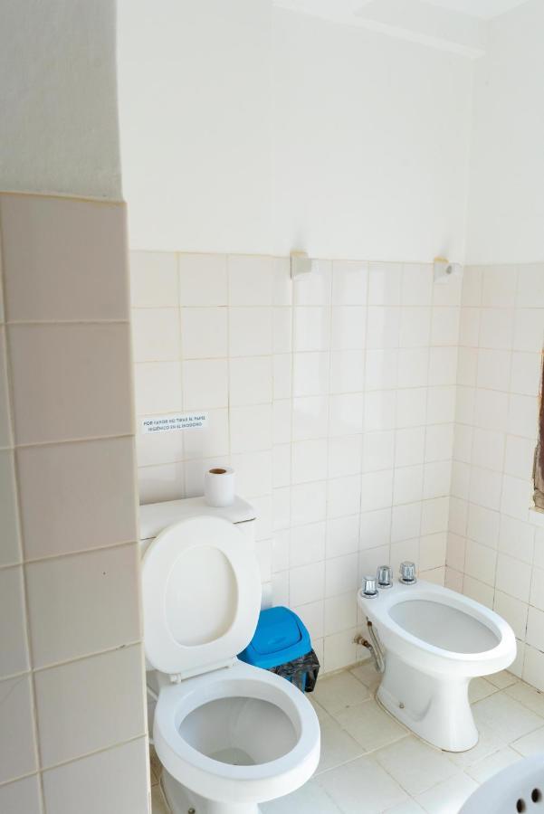טריחה Hostal Zeballos מראה חיצוני תמונה