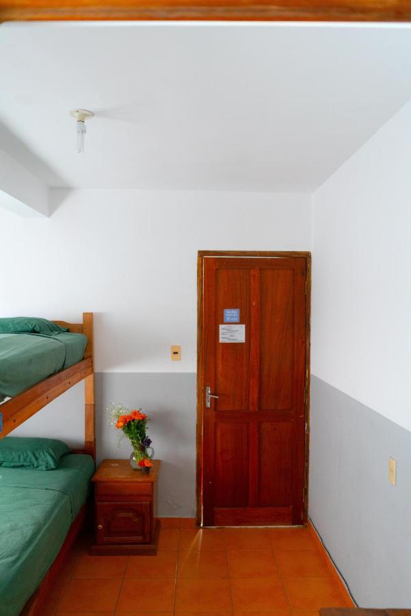 טריחה Hostal Zeballos מראה חיצוני תמונה